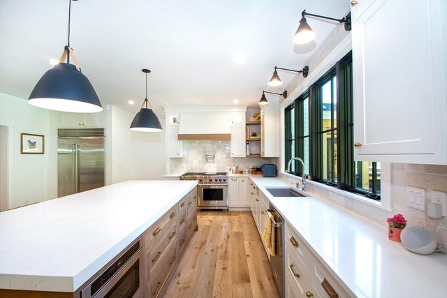 453 Clapp Rd, Scituate, MA 02066