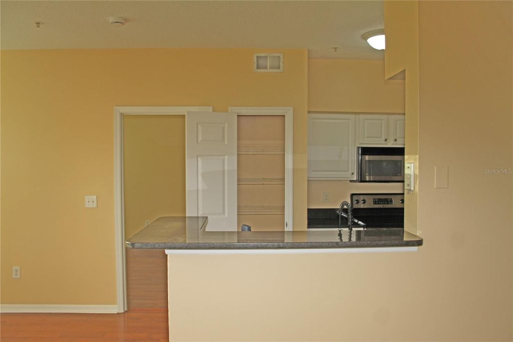 Image 5 of property listing at 1910 E PALM AVENUE 9201, Tampa, FL 33605
