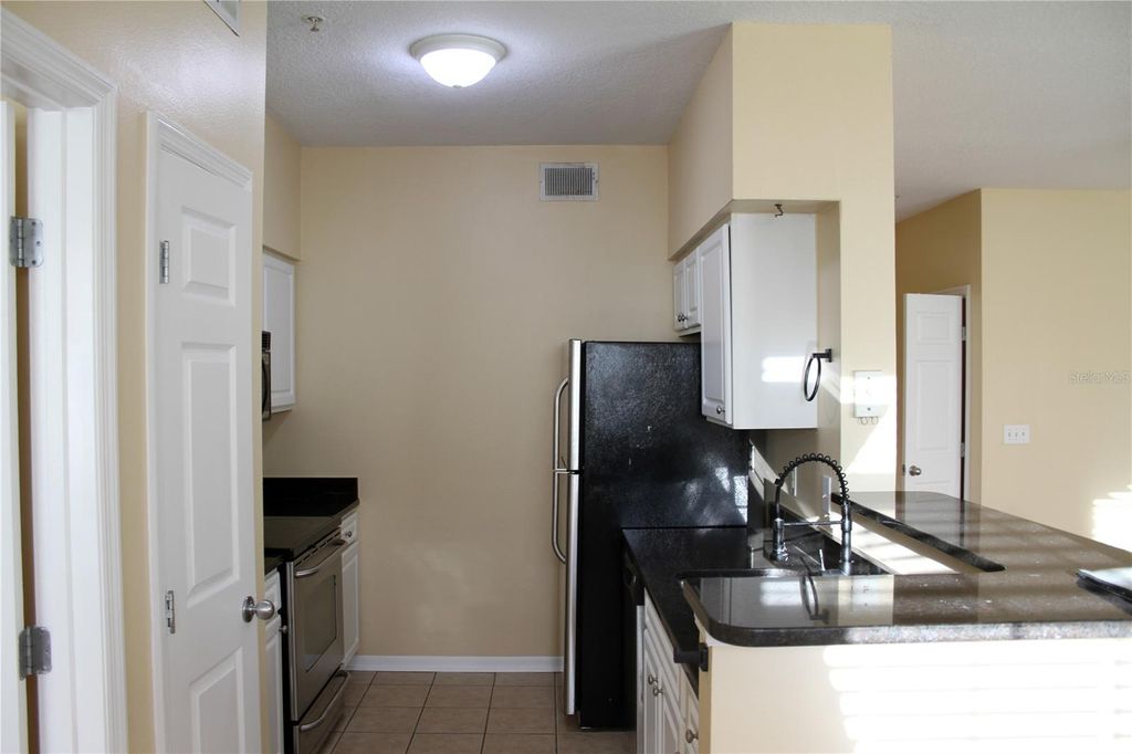 Image 7 of property listing at 1910 E PALM AVENUE 9201, Tampa, FL 33605