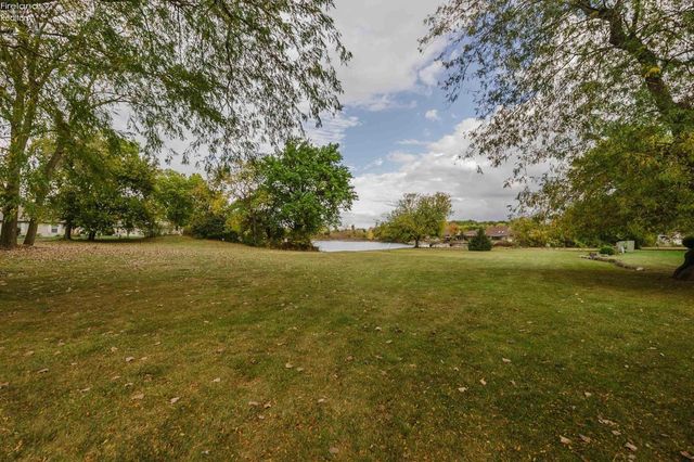 1305 S Lake Wilmer Dr Apt 207, Sandusky, OH 44870