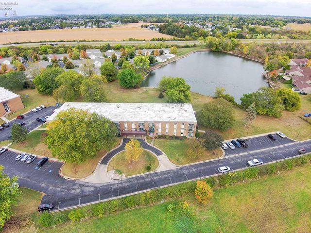 1305 S Lake Wilmer Dr Apt 207, Sandusky, OH 44870