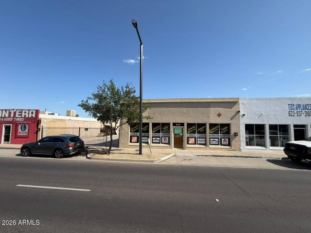 6110 W GLENDALE Avenue, Glendale, AZ 85301 — photo 2