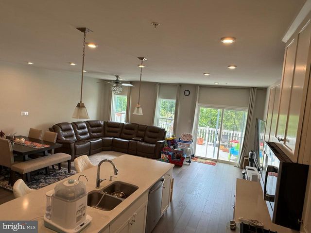 256 CHASE DR, Downingtown, PA 19335