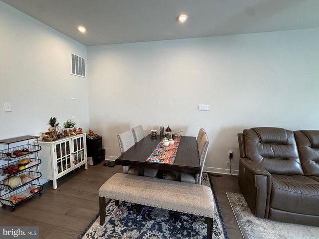 256 CHASE DR, Downingtown, PA 19335