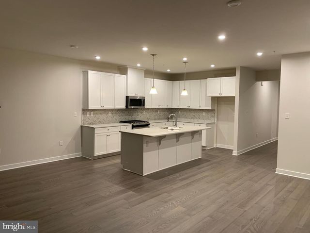 256 CHASE DR, Downingtown, PA 19335