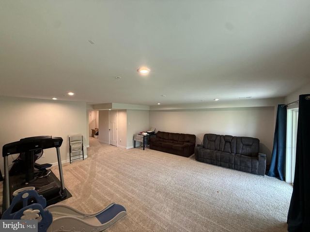 256 CHASE DR, Downingtown, PA 19335