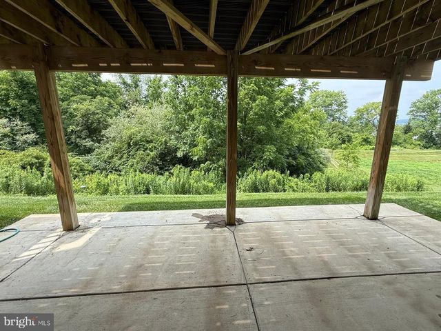 256 CHASE DR, Downingtown, PA 19335