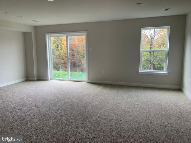 256 CHASE DR, Downingtown, PA 19335