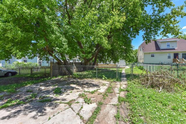 3543 N 9th STREET, Milwaukee, WI 53206