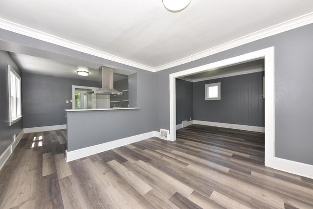 3543 N 9th STREET, Milwaukee, WI 53206