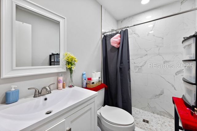 400 Wm Hilton Parkway 110, Hilton Head Island, SC 29926