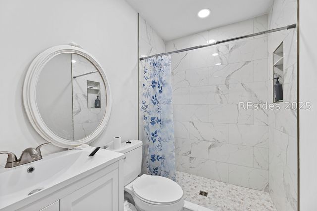 400 Wm Hilton Parkway 110, Hilton Head Island, SC 29926