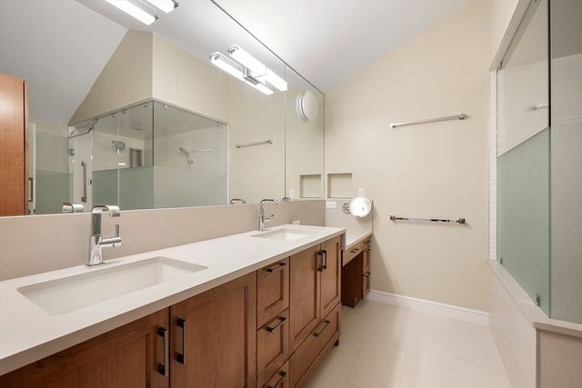 10 Eustis Street 10, Cambridge, MA 02140