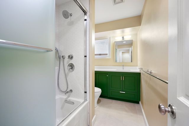 10 Eustis Street 10, Cambridge, MA 02140
