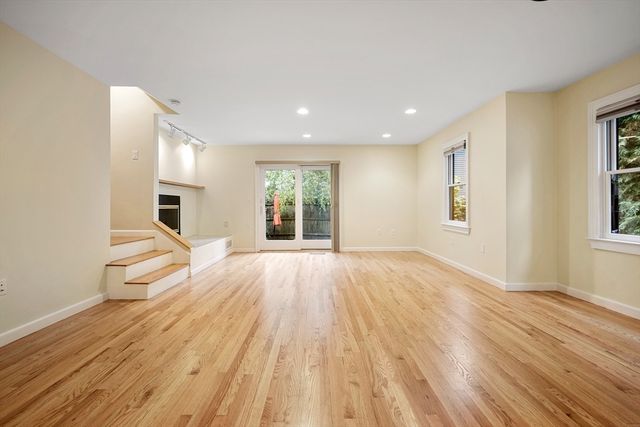10 Eustis Street 10, Cambridge, MA 02140