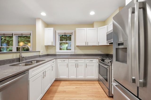 10 Eustis Street 10, Cambridge, MA 02140