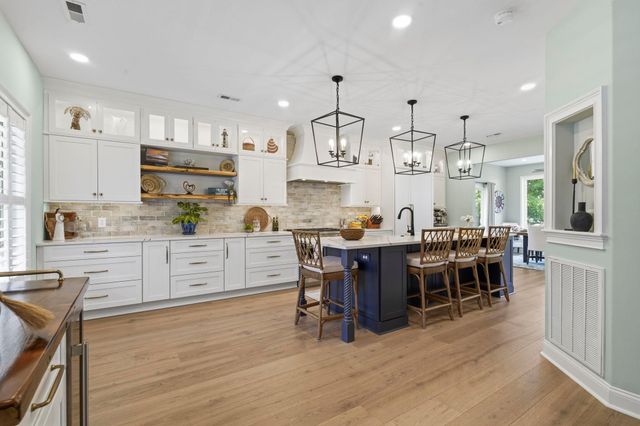 407 S Causeway Rd., Pawleys Island, SC 29585