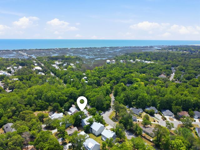 407 S Causeway Rd., Pawleys Island, SC 29585