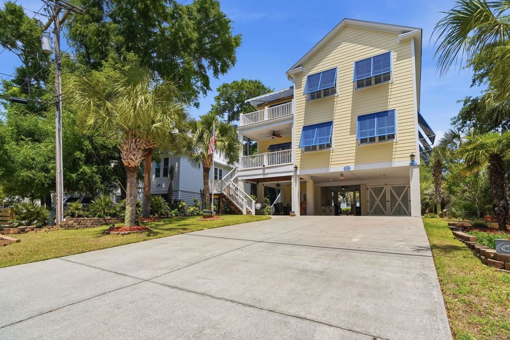 407 S Causeway Rd., Pawleys Island, SC 29585