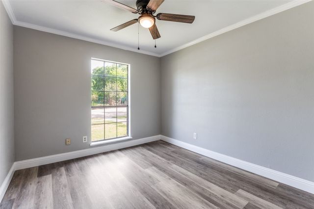 1804 Clear Creek Lane, Carrollton, TX 75007