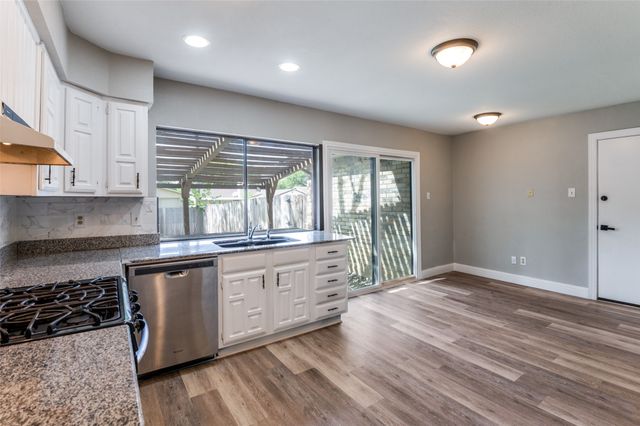 1804 Clear Creek Lane, Carrollton, TX 75007