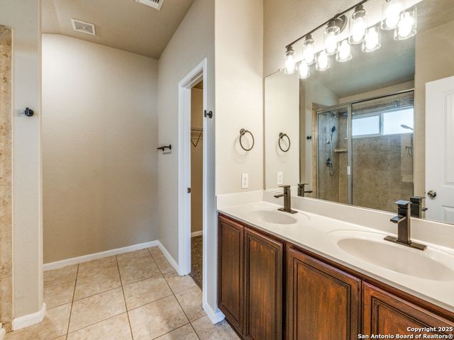 767 Spectrum Dr., New Braunfels, TX 78130