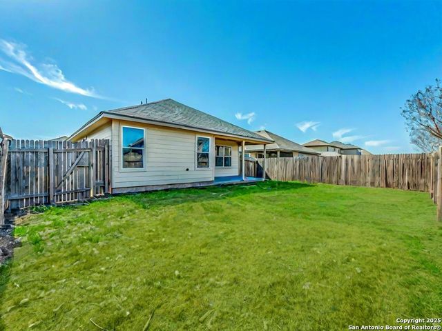 767 Spectrum Dr., New Braunfels, TX 78130