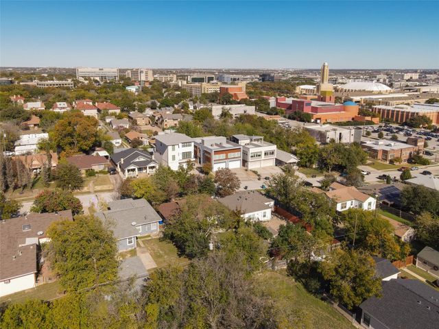 3816 W 7TH Street, Fort Worth, TX 76107