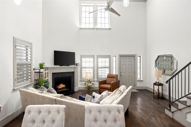 3816 W 7TH Street, Fort Worth, TX 76107