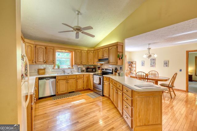 115 Ledge Lane, Blairsville, GA 30512