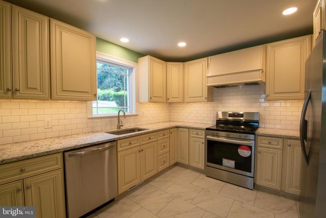 1641 MAIN ST, Whiteford, MD 21160