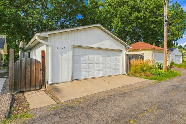 2166 Palace Avenue, Saint Paul, MN 55105
