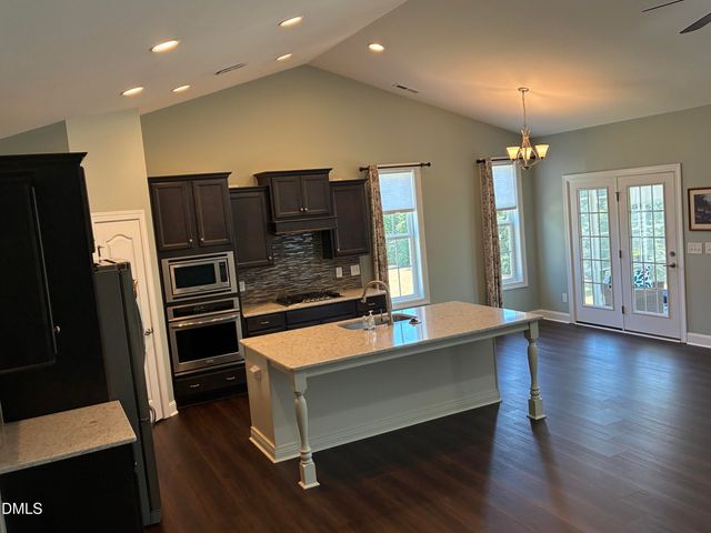 904 Traditions Ridge Drive, Wake Forest, NC 27587