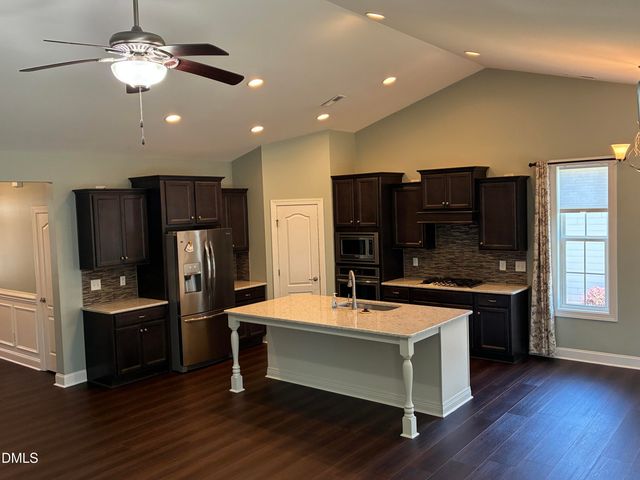 904 Traditions Ridge Drive, Wake Forest, NC 27587
