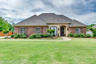 111 Grandwood Drive, Canton, MS 39046
