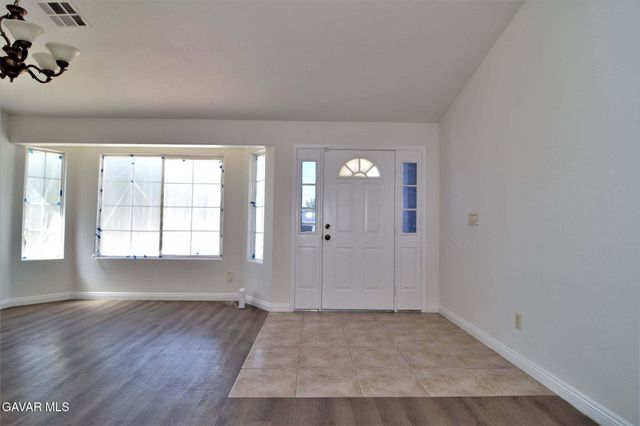 9734 S Avenue S-8, Littlerock, CA 93543