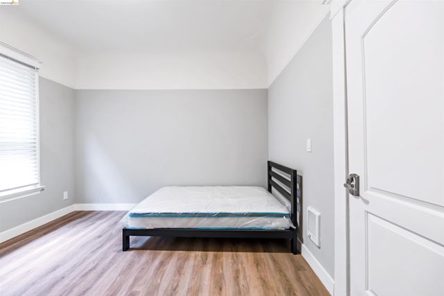 3228 Adeline Street, Berkeley, CA 94703