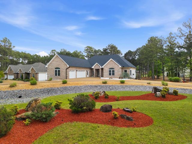 2 Alteza Drive, Hot Springs Village, AR 71909