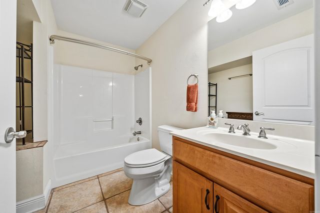 2 Alteza Drive, Hot Springs Village, AR 71909