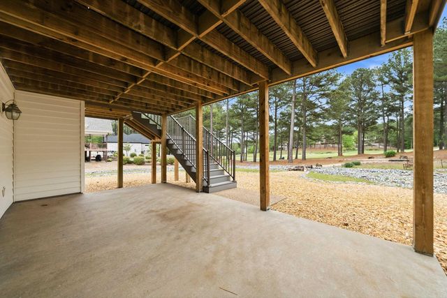 2 Alteza Drive, Hot Springs Village, AR 71909