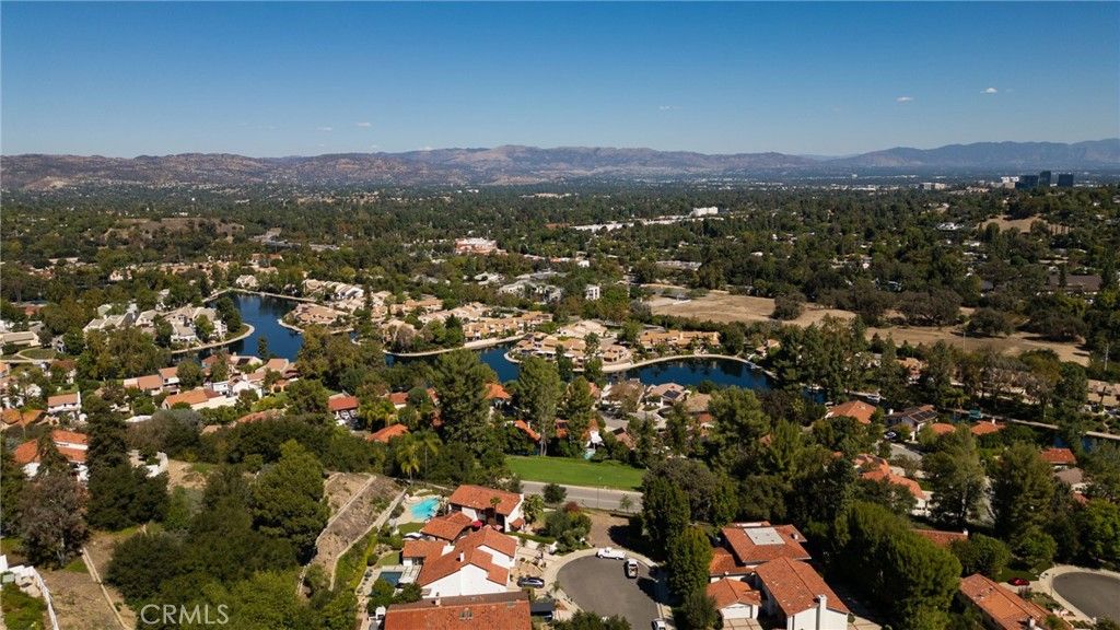 23252 Park Ensenada, Calabasas, CA 91302 — photo 5