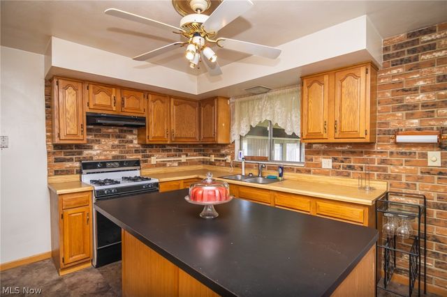 301 Alpine Drive, Toronto, OH 43964