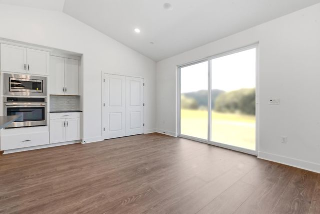 8105 Cottonwood Drive, Friant, CA 93626