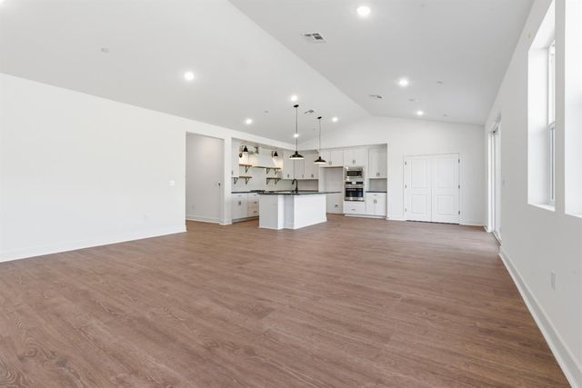 8105 Cottonwood Drive, Friant, CA 93626