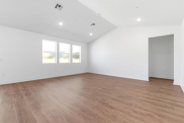 8105 Cottonwood Drive, Friant, CA 93626