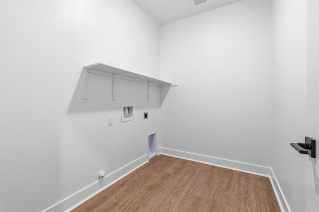 8105 Cottonwood Drive, Friant, CA 93626