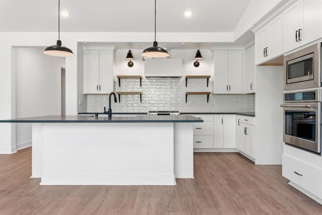 8105 Cottonwood Drive, Friant, CA 93626