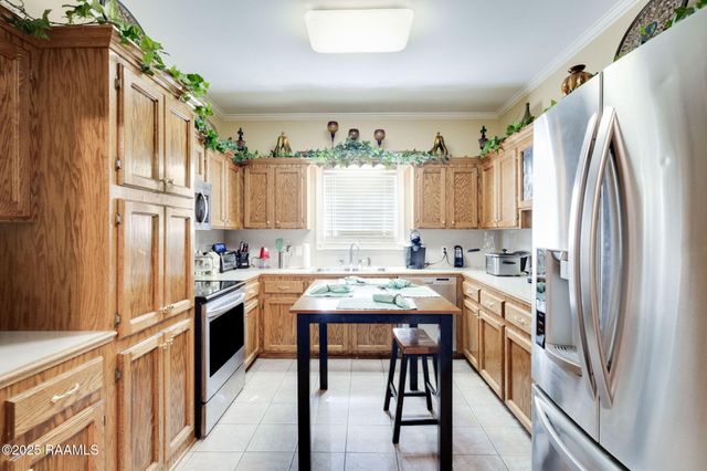 203 Rue Colombe, Carencro, LA 70520