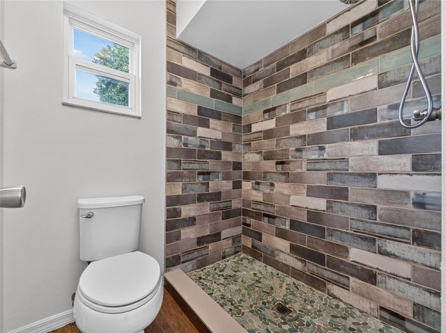 811 W HARBOUR COURT, Ocoee, FL 34761