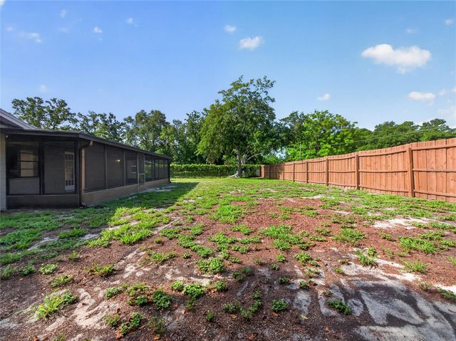 811 W HARBOUR COURT, Ocoee, FL 34761